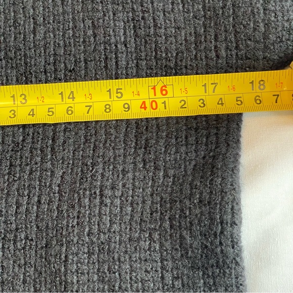 Aritzia Wilfred Free Isabelli Waffle Knit Merino Wool Sweater Size Medium - Picture 10 of 12